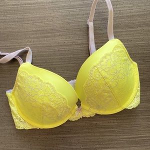 Victoria’s Secret Bra